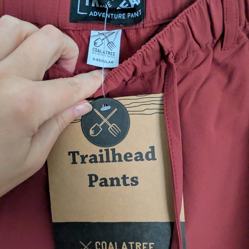 Women's Trailhead Pants - Red